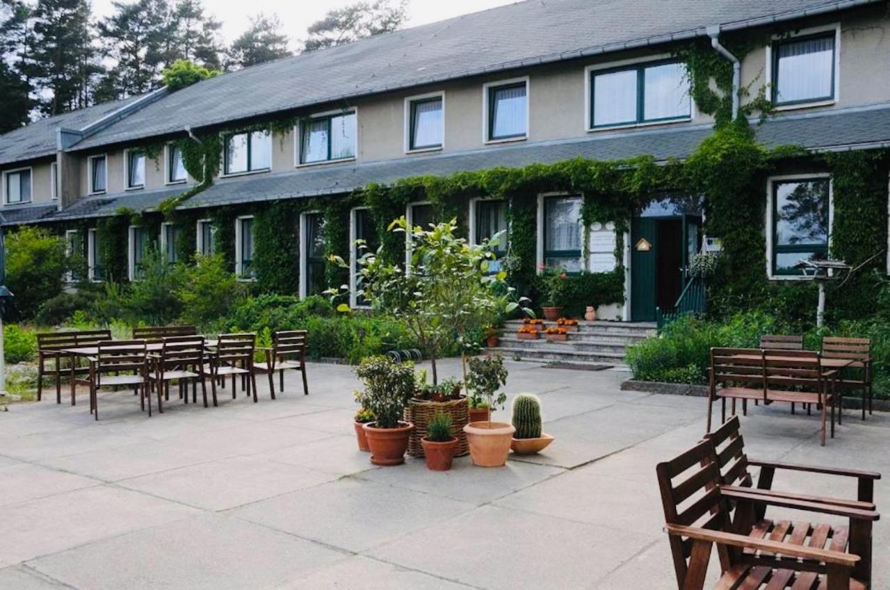 Pension Zur Fledermaus Waren  Exterior photo